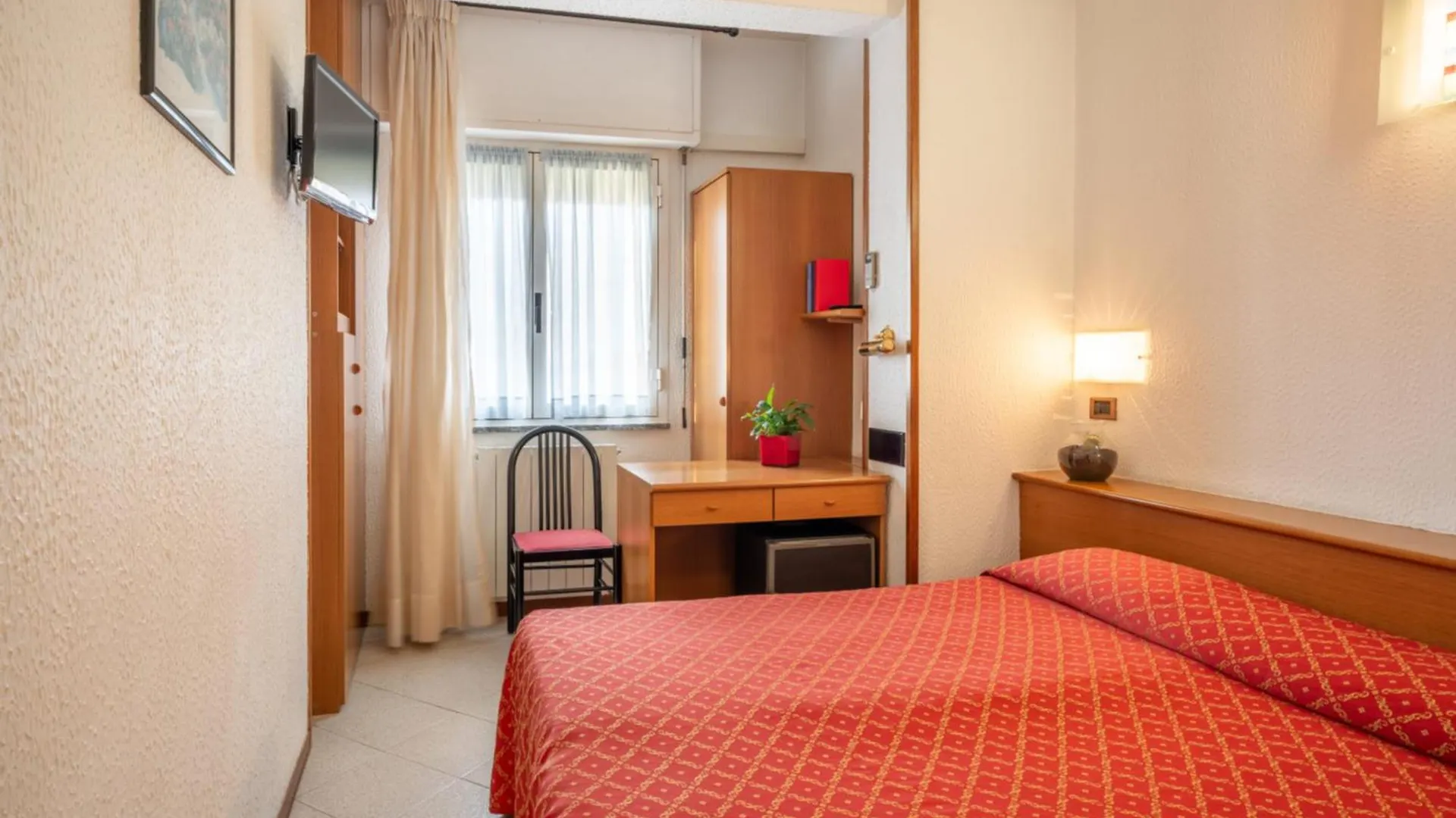 Hotel Careni Villa Italia Finale Ligure 3*,  Italia